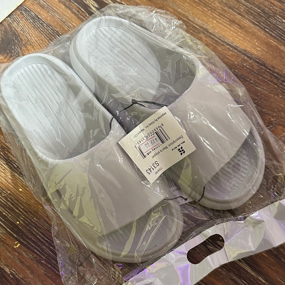 Men’s Gray Slide Sandals